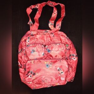 lug Puddle Jumper Packable in Bouquet Red